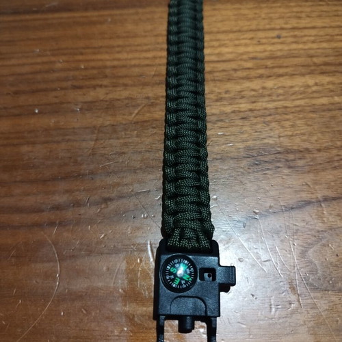 Survival bracelet new, designed for outdoor activities
