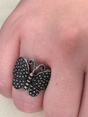 Steel ring like new, one size, silver color