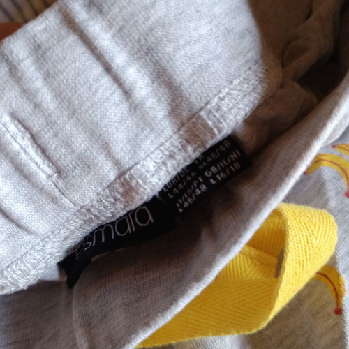 Esmara shorts pajama large like new, gray and yellow