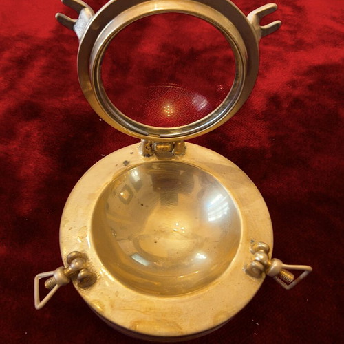 Collectible brass ashtray 'Finistrini' nautical design