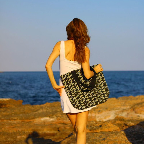 Handmade shoulder shopping bags new, in black and beige