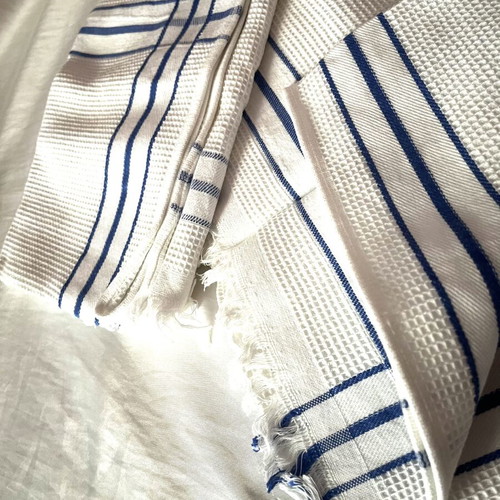 Set of 2 kitchen towels white with blue stripes, new