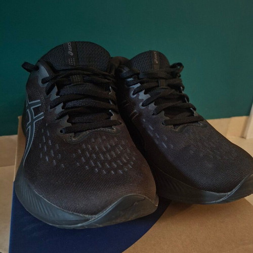 Asics Gel Excite 10 running shoes, size 41.5, black
