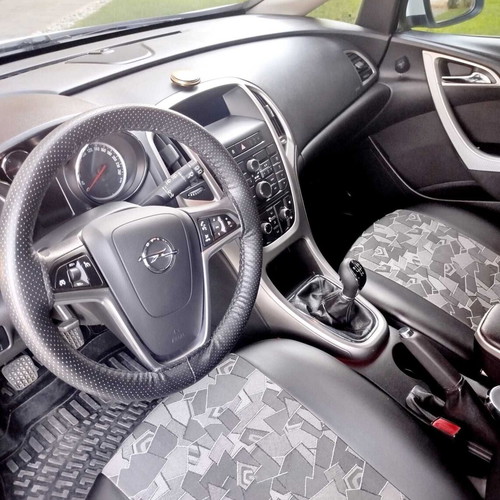 Opel Astra J Hatchback 1400cc gas-petrol conversion