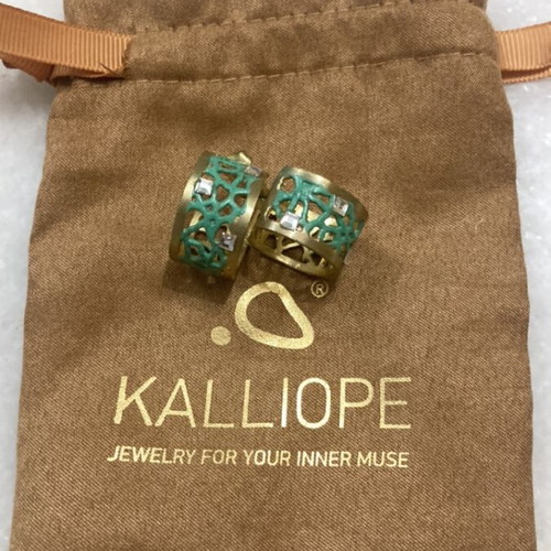 KALLIOPE faux earrings like new, turquoise and gold