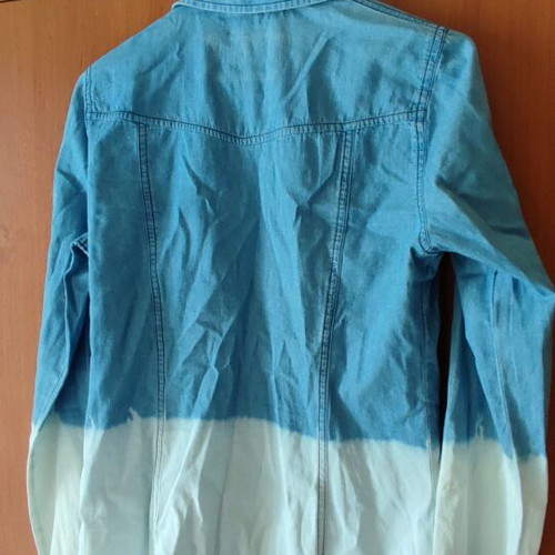 Shirt with white and blue denim two-tone used like new, size M
