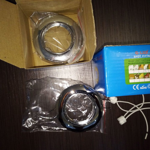 G-Lux round metal recessed spot frame with G5.3 MR16 socket, 20 pieces, new