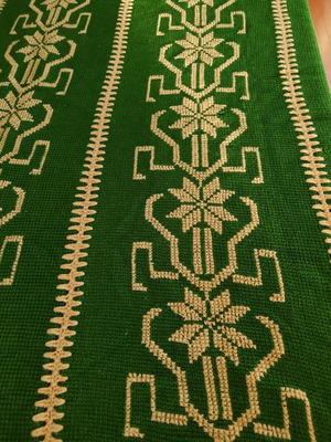 Traditional wool knitted blanket used 180x210 cm handmade
