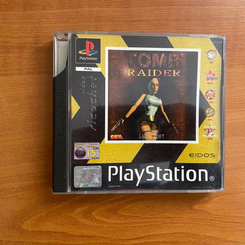 Tomb Raider PS1 used in good condition