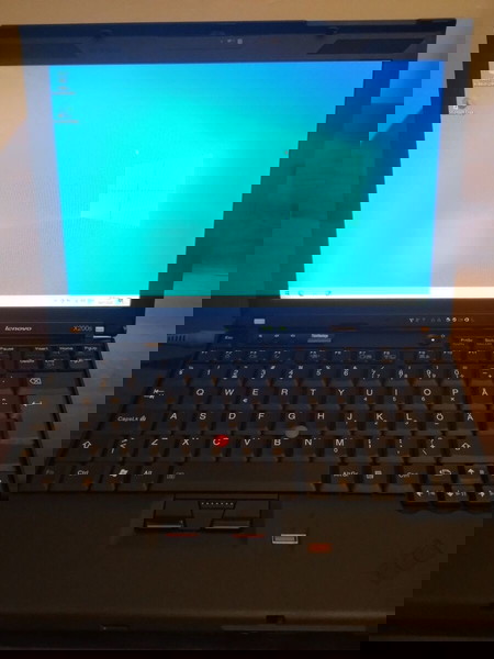 Lenovo ThinkPad X200s (Intel Core 2 Duo/4GB RAM/1TB HDD/Camera/Windows 10)