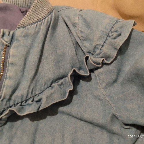 Girls' denim jacket 128cm like new, blue H&M