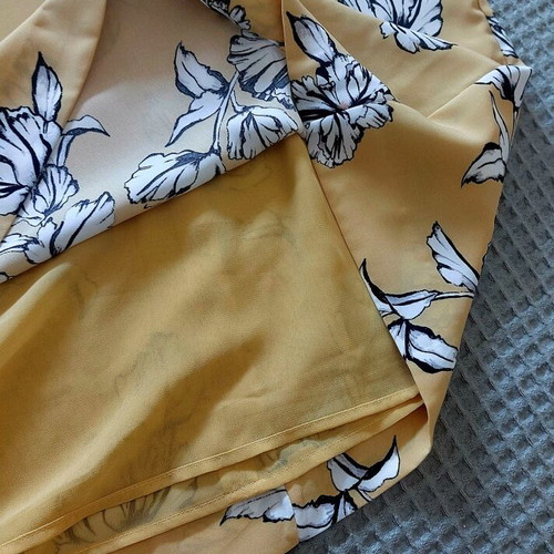 H&M dress size 38 with floral pattern, like new