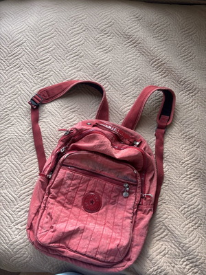 Kipling pink shoulder bag used with external wear