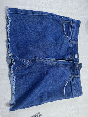 Stradivarius denim shorts size L