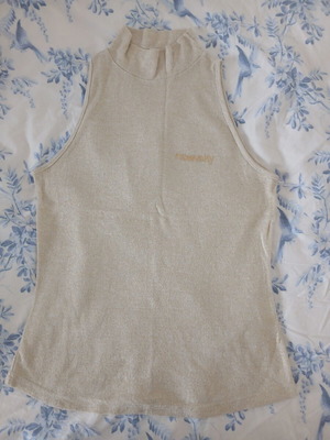 Raxevsky sleeveless turtleneck top used, gold color, size L