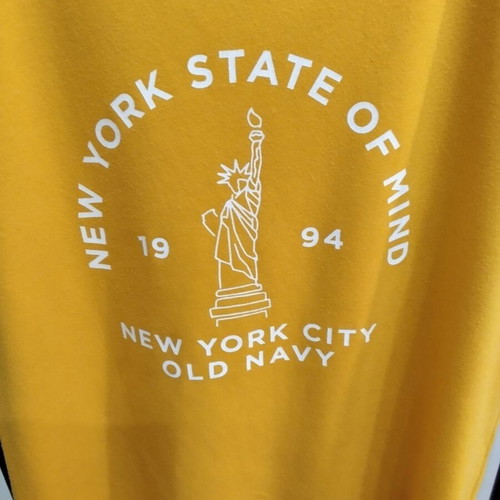 Old Navy New York City Mustard T-shirt size M like new