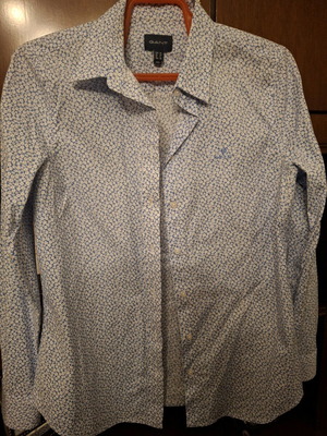 Gant shirt long sleeve like new, white and blue, size M