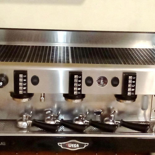 Espresso coffee machine triple used, automatic, with 12-liter boiler