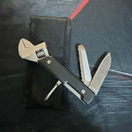 Multitool with four attachments new with case