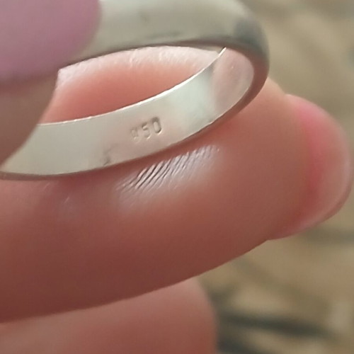 Silver 959 ring with genuine small sapphire, like new