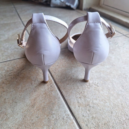 Tsoukalas Shoes lilac pumps with strap like new, size 38