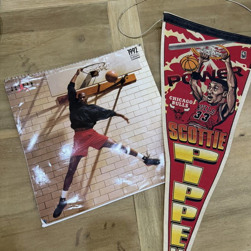 Vintage NBA Memorabilia used Michael Jordan 1992 calendar & Scottie Pippen felt pennant
