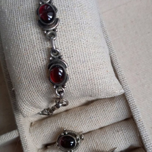 Earrings and bracelet with natural garnets, 925 silver, used, vintage