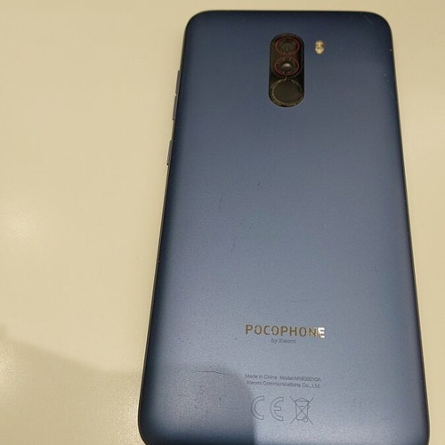 Xiaomi Pocophone F1 like new with charger and case gift