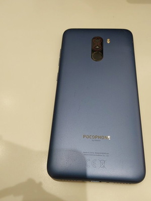 Xiaomi Pocophone F1 like new with charger and case gift