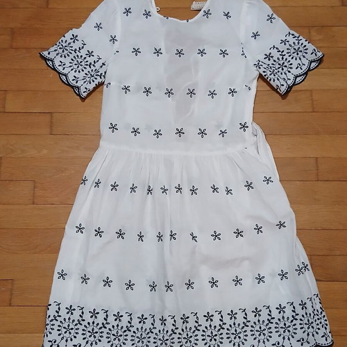 H&M Divided white dress with lace and black embroidery size Small like new