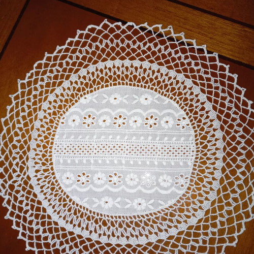 Doilies like new