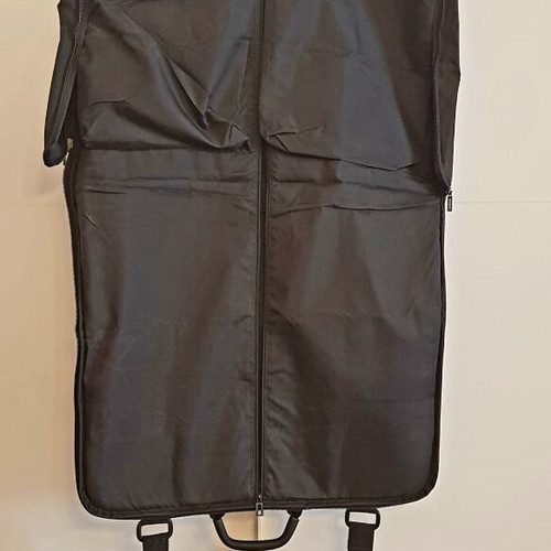 Lexon garment bag like new for suits and dresses