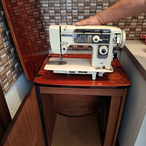 Ideal YZ-808 Japanese sewing machine with wooden cabinet