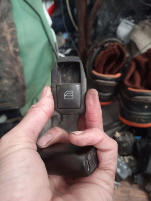 Electric window button for Mercedes-Benz used, A 2518200510