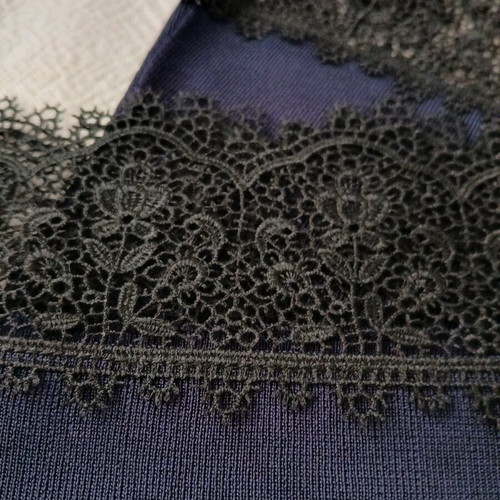 Knitted palazzo skirt Zara like new with black lace