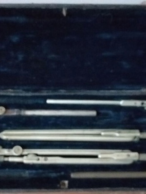 Collectible compass set used by La filotecnica Salmoiraghi S.A. 1920s