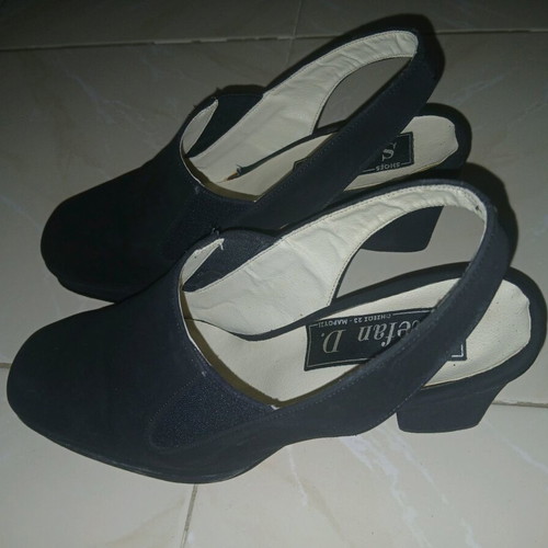 Suede pumps black used Stefan D. size 37