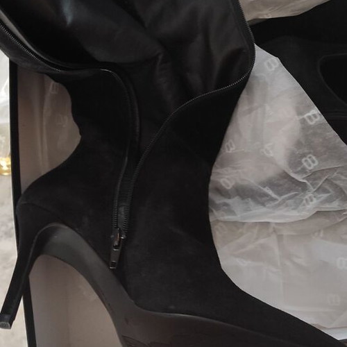 Marian suede leather boots new, black, size 39