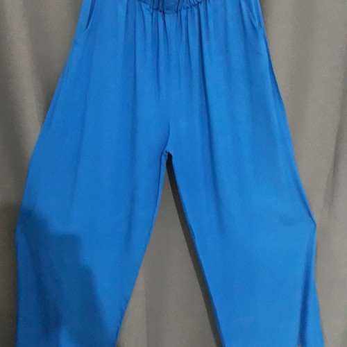 Γυναικεία παντελόνα μπλε καλοκαιρινή Plus Size XXL/XXXL καινούργια με λάστιχο στη μέση