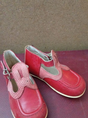 Children's shoes 1975