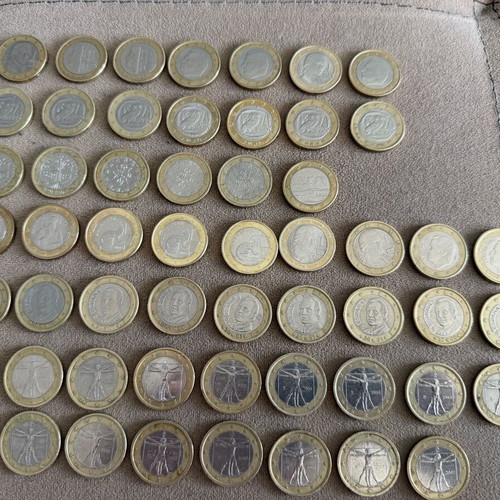 Euro Coin Collection like new, 303 coins from 18 countries