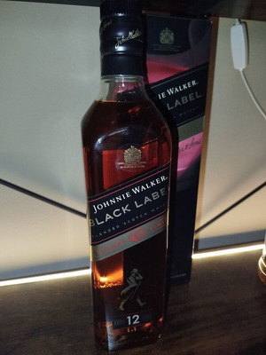 Johnnie Walker Black Label Sherry Finish Blended Malt Whisky 40% 700ml new