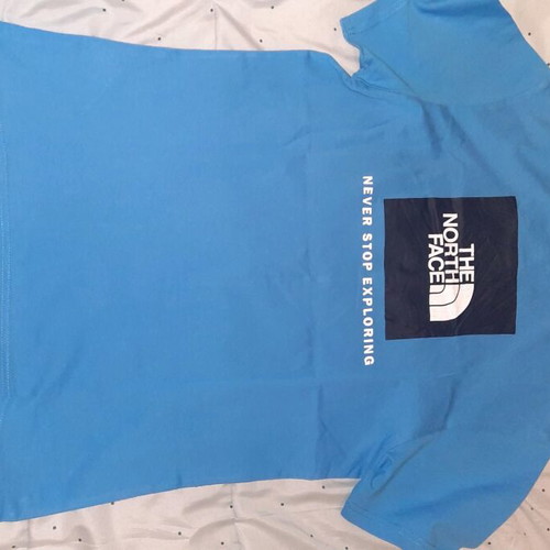 The North Face small men's shorts and t-shirt set like new, blue