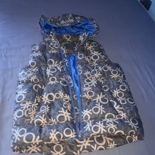 Benetton sleeveless jacket for boys like new, gray and blue