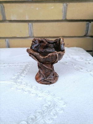 Handmade decorative tealight candle holder made of white cement