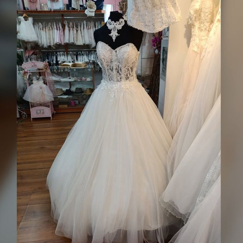 Bridal and Christening Dress Business in Aigaleo since 1956