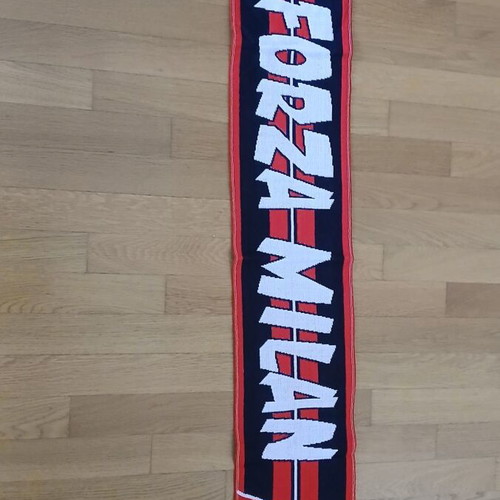 Fiorentina Roma Barcelona Pisa Real Madrid Paris Saint Germain Scarves new, authentic