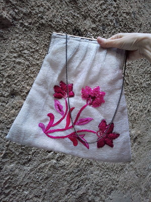 Large fabric bag vintage style with embroidery and chain new