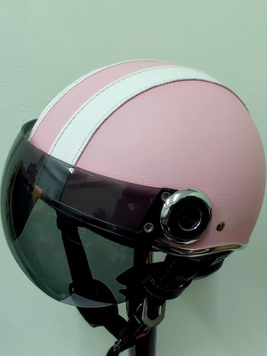 Decorative Old School Retro Jet Helmet pink leatherette
