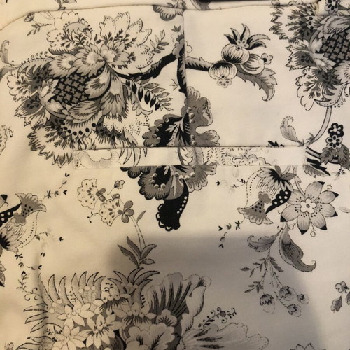 Zara Woman XL trousers with black and white floral pattern